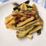 Bastoncini di zucchine al forno al limone