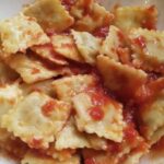 Ravioli di pesce con erbe